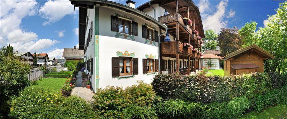 Gästehaus Enzianhof Hotel Garni Oberammergau Exterior foto