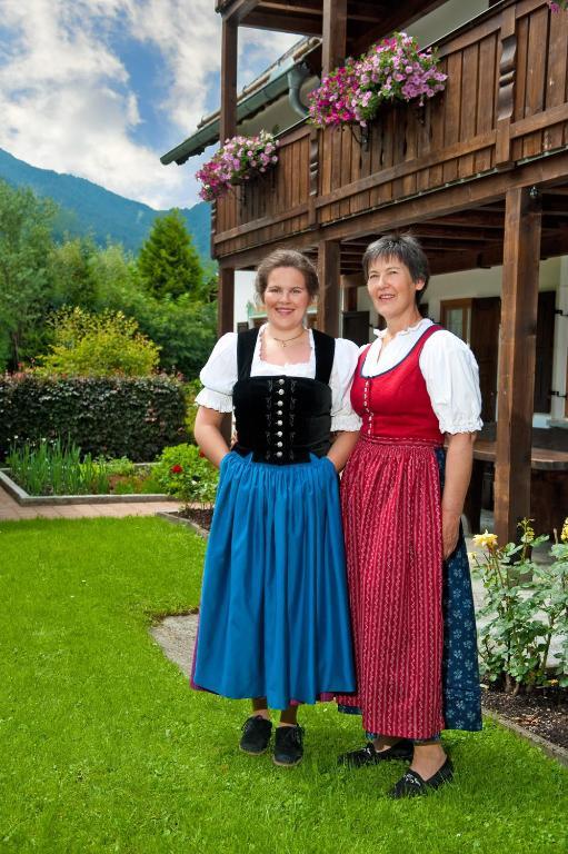 Gästehaus Enzianhof Hotel Garni Oberammergau Exterior foto