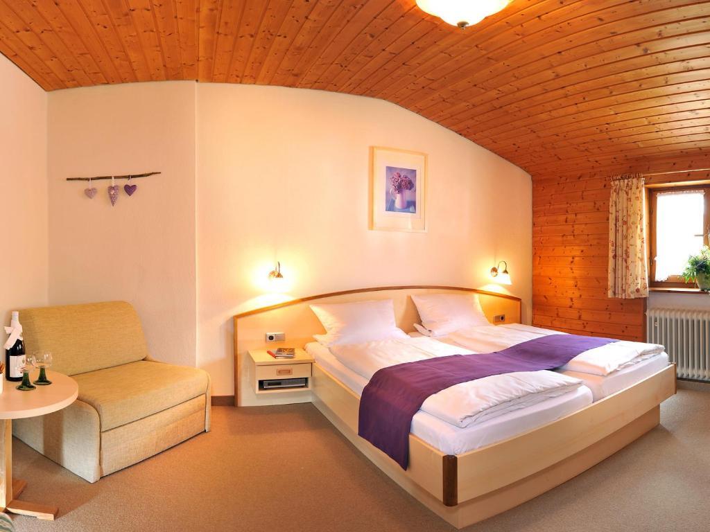 Gästehaus Enzianhof Hotel Garni Oberammergau Zimmer foto